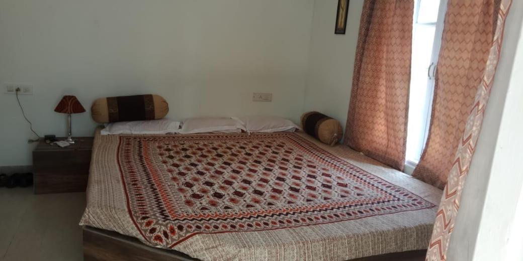 Advani Homestay Hāora Exteriör bild