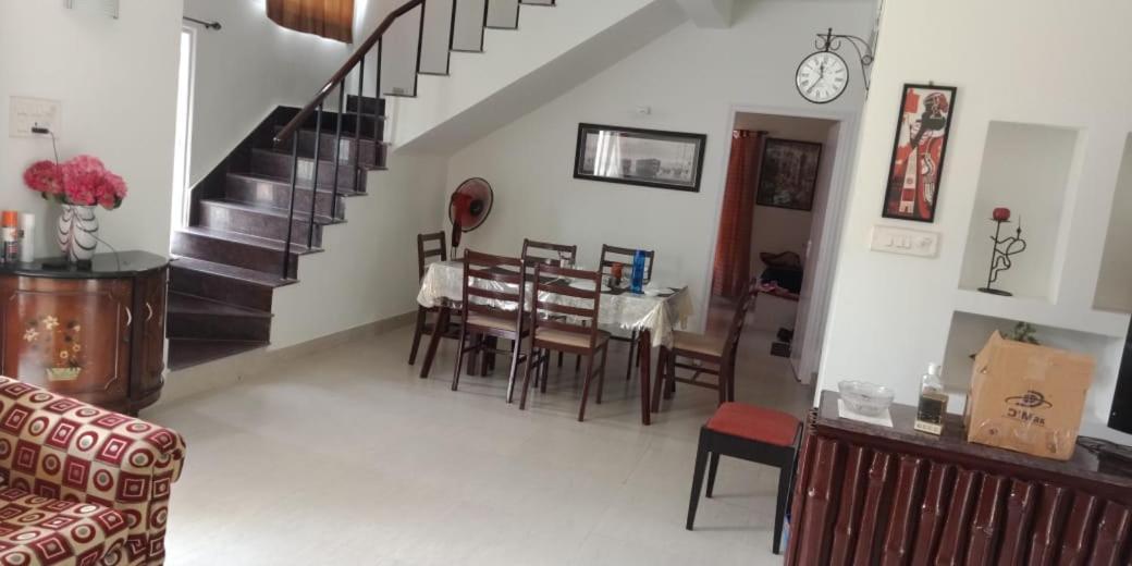 Advani Homestay Hāora Exteriör bild